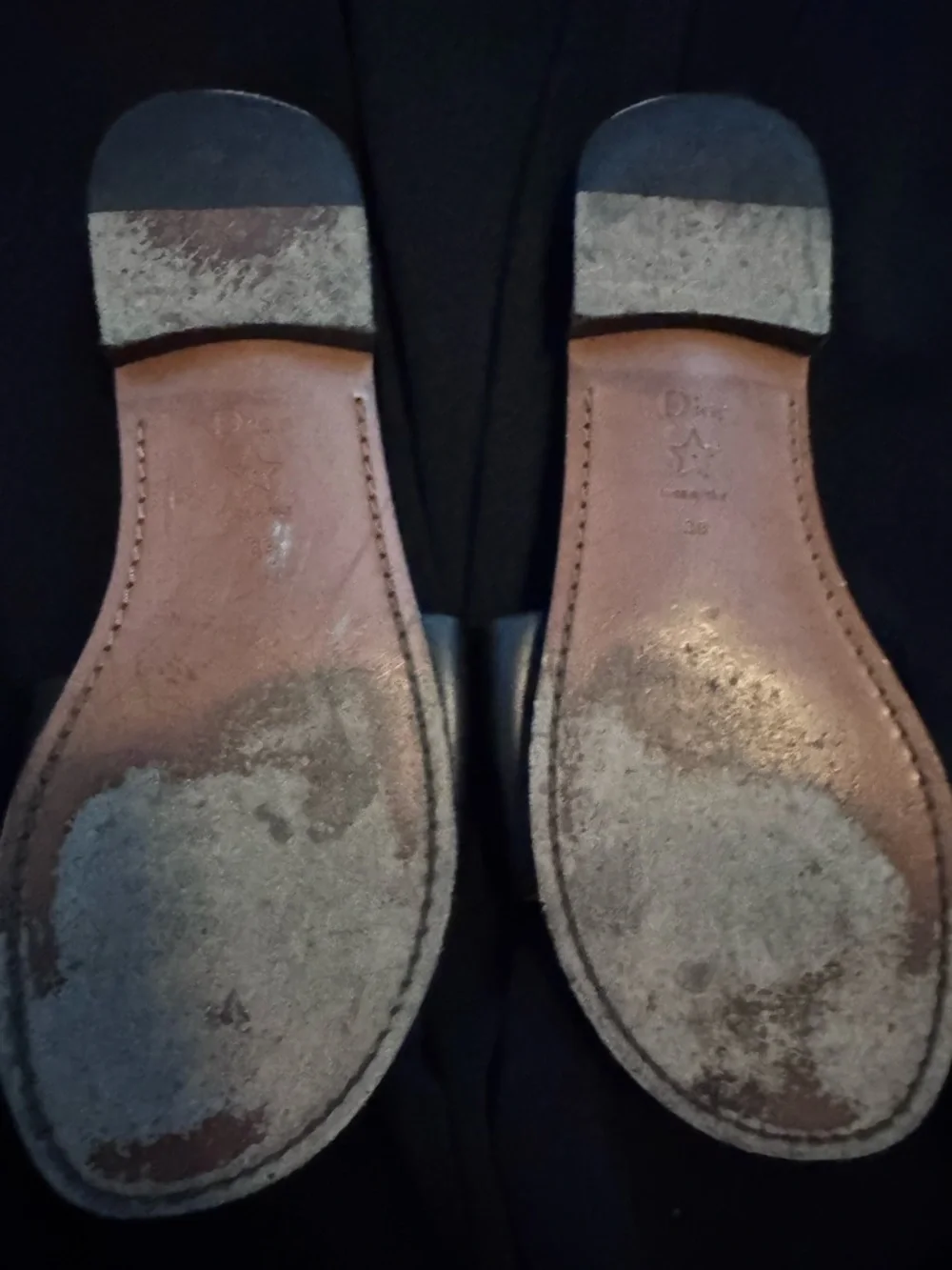 Dior Sandals with Gold Logo - Picture 3 of 3